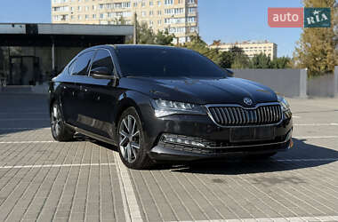 Лифтбек Skoda Superb 2021 в 