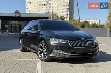 Лифтбек Skoda Superb 2021 в 