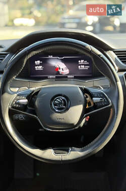 Лифтбек Skoda Superb 2021 в 