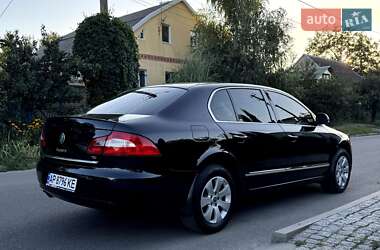 Лифтбек Skoda Superb 2011 в 