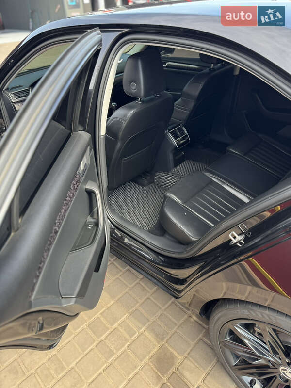Лифтбек Skoda Superb 2016 в Кривом Роге