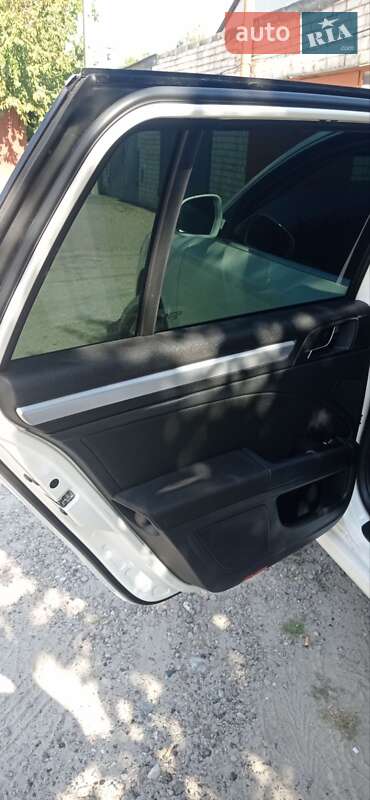 Універсал Skoda Superb 2013 в Чернігові