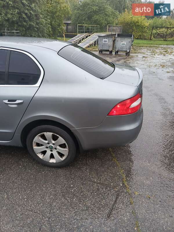 Лифтбек Skoda Superb 2012 в Киеве