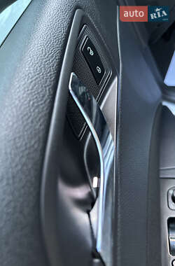 Лифтбек Skoda Superb 2013 в 