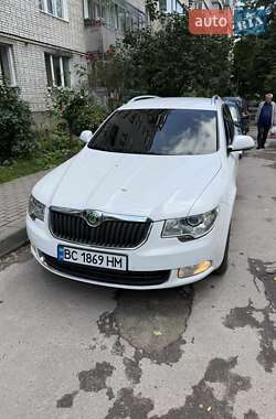 Skoda Superb 2012 Skoda Superb 2012