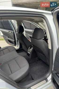 Лифтбек Skoda Superb 2013 в 