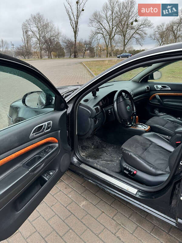 Лифтбек Skoda Superb 2007 в Каневе