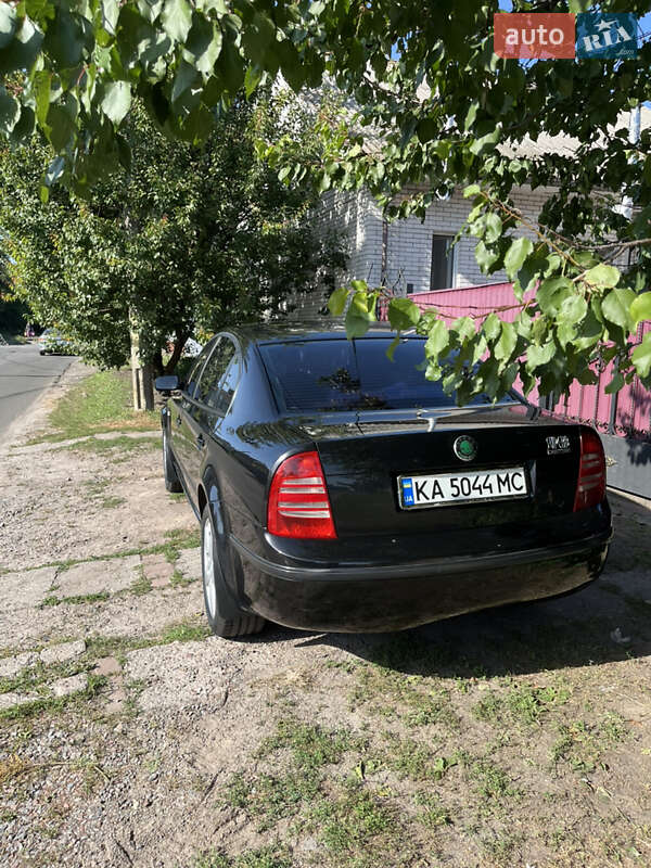 Лифтбек Skoda Superb 2006 в Нежине