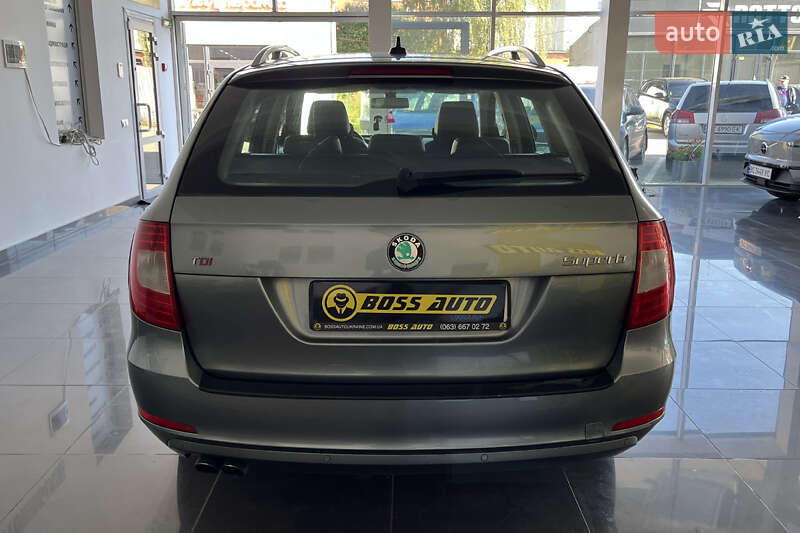 Универсал Skoda Superb 2010 в Шептицькому