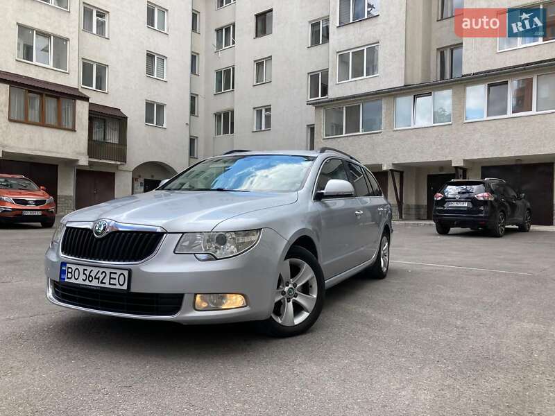 Універсал Skoda Superb 2013 в Тернополі