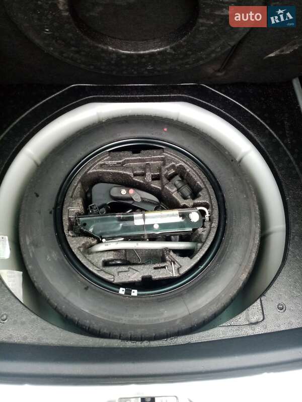 Універсал Skoda Superb 2013 в Тернополі