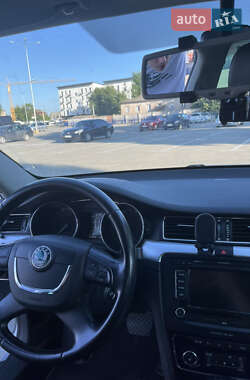 Универсал Skoda Superb 2012 в 