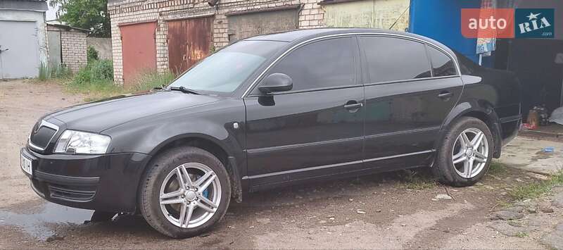 Лифтбек Skoda Superb 2007 в 