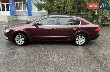 Лифтбек Skoda Superb 2010 в 