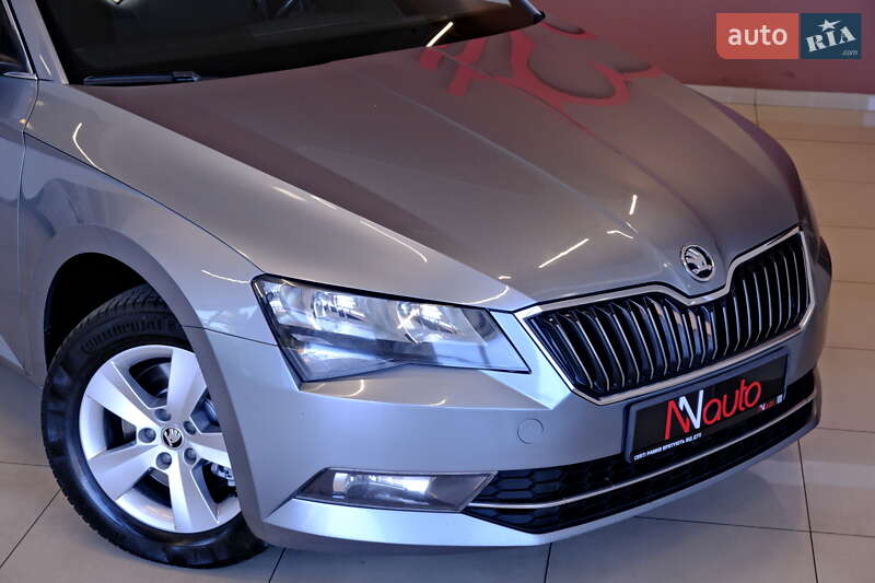 Лифтбек Skoda Superb 2018 в Одессе