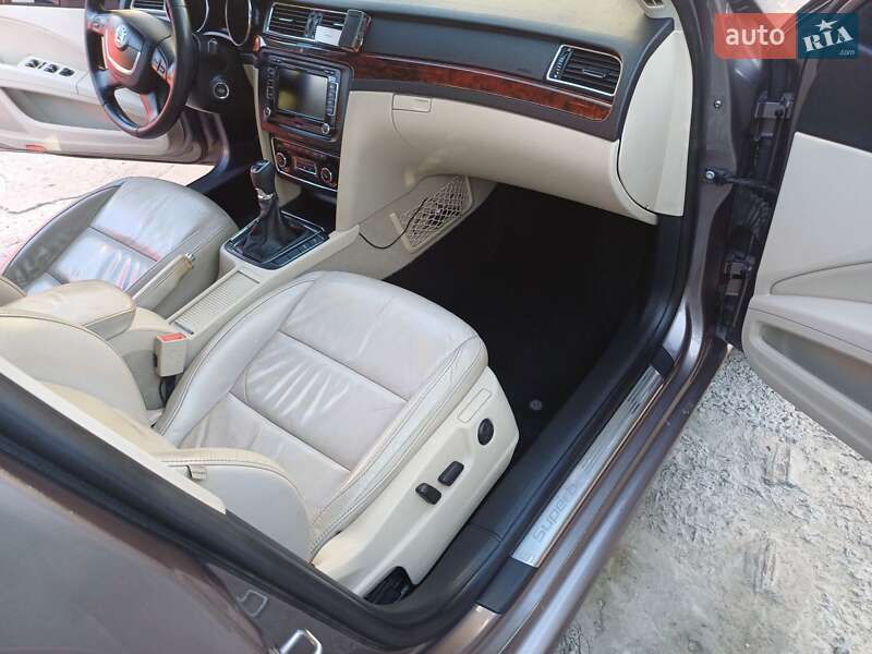 Универсал Skoda Superb 2013 в Сумах