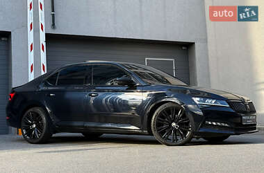 Лифтбек Skoda Superb 2020 в 