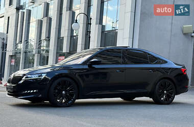 Лифтбек Skoda Superb 2020 в 