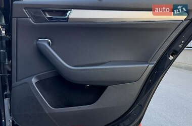 Лифтбек Skoda Superb 2020 в 