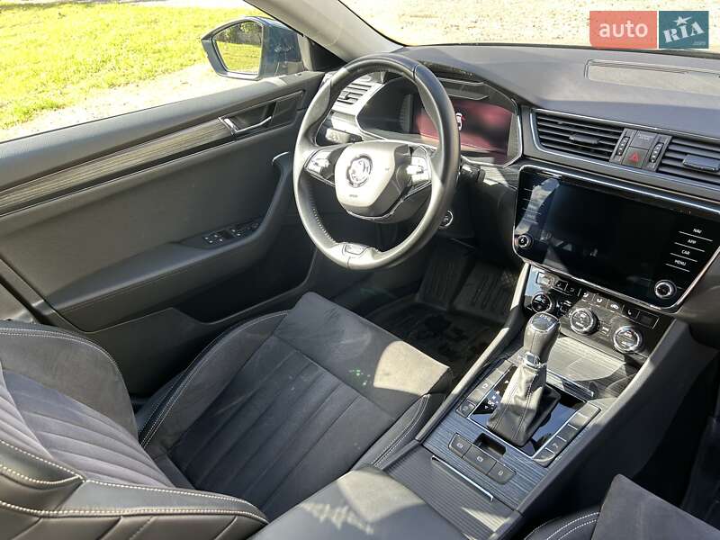 Лифтбек Skoda Superb 2021 в Киеве