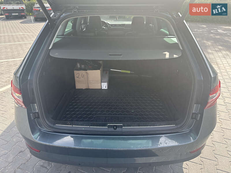 Универсал Skoda Superb 2018 в Киеве