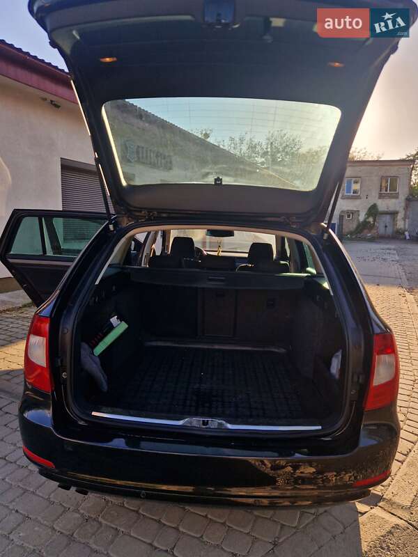 Универсал Skoda Superb 2013 в Львове