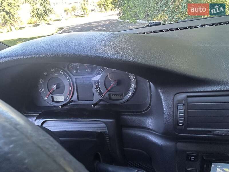 Лифтбек Skoda Superb 2004 в Переяславе