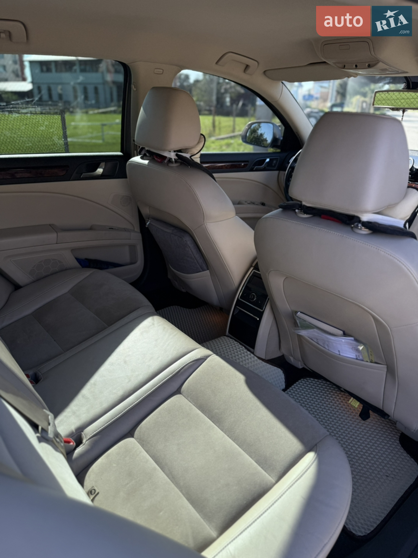 2010 Skoda Superb - мініатюра 6