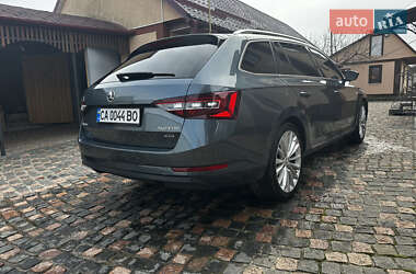 Универсал Skoda Superb 2018 в 
