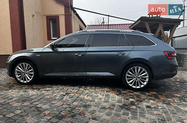 Универсал Skoda Superb 2018 в 