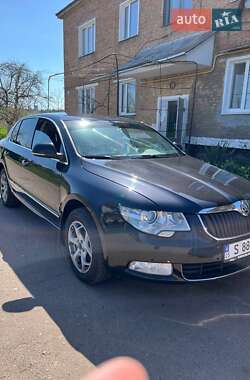 Skoda Superb 2012