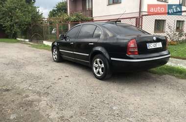 Лифтбек Skoda Superb 2005 в 