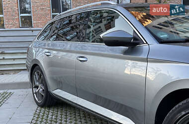 Універсал Skoda Superb 2016 в 