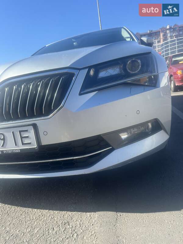 Универсал Skoda Superb 2017 в Ивано-Франковске