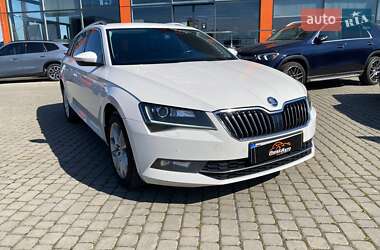 Универсал Skoda Superb 2019 в Львове