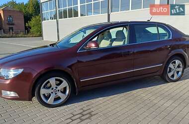 Лифтбек Skoda Superb 2009 в 