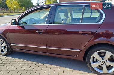 Лифтбек Skoda Superb 2009 в 