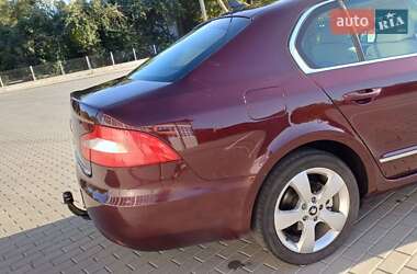 Лифтбек Skoda Superb 2009 в 