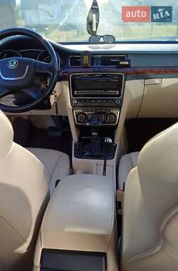 Лифтбек Skoda Superb 2009 в 