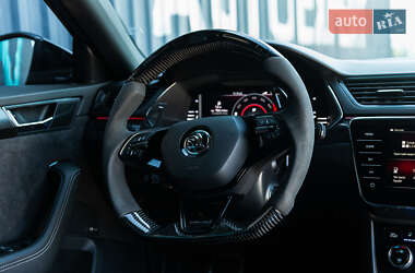 Лифтбек Skoda Superb 2020 в 