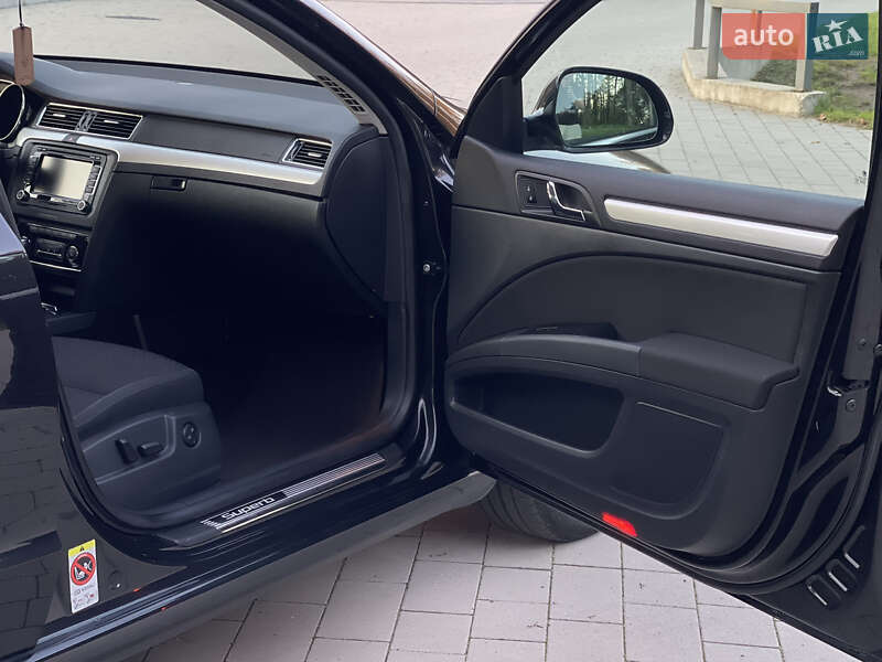 Универсал Skoda Superb 2014 в Ковеле