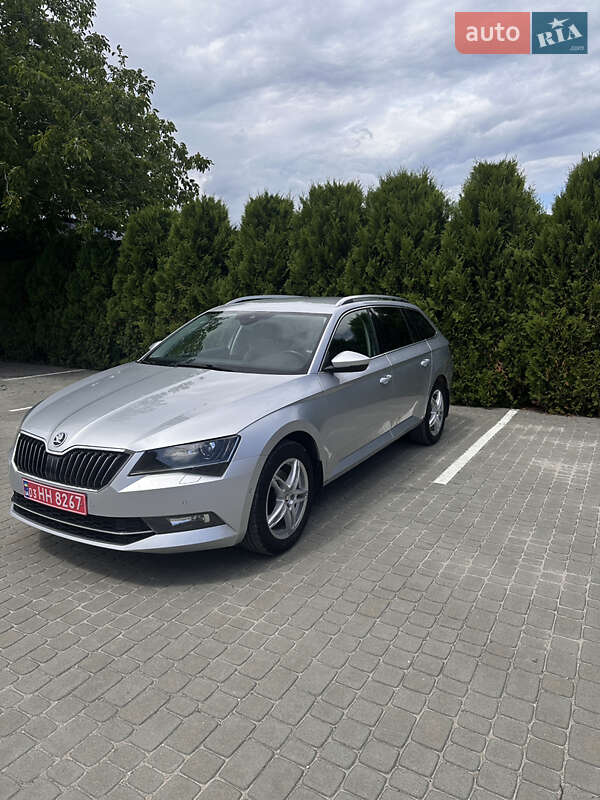 Универсал Skoda Superb 2018 в Кременце