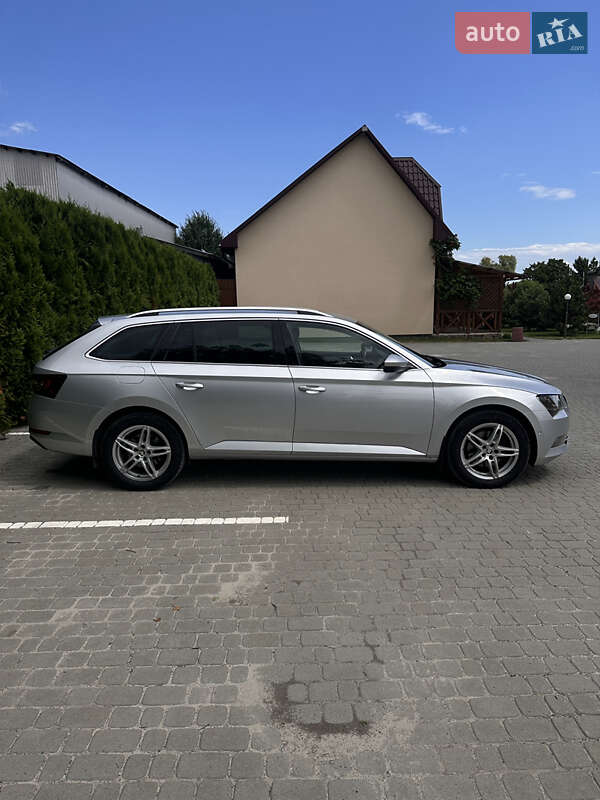 Универсал Skoda Superb 2018 в Кременце