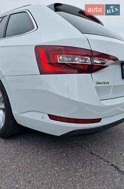 Универсал Skoda Superb 2017 в 