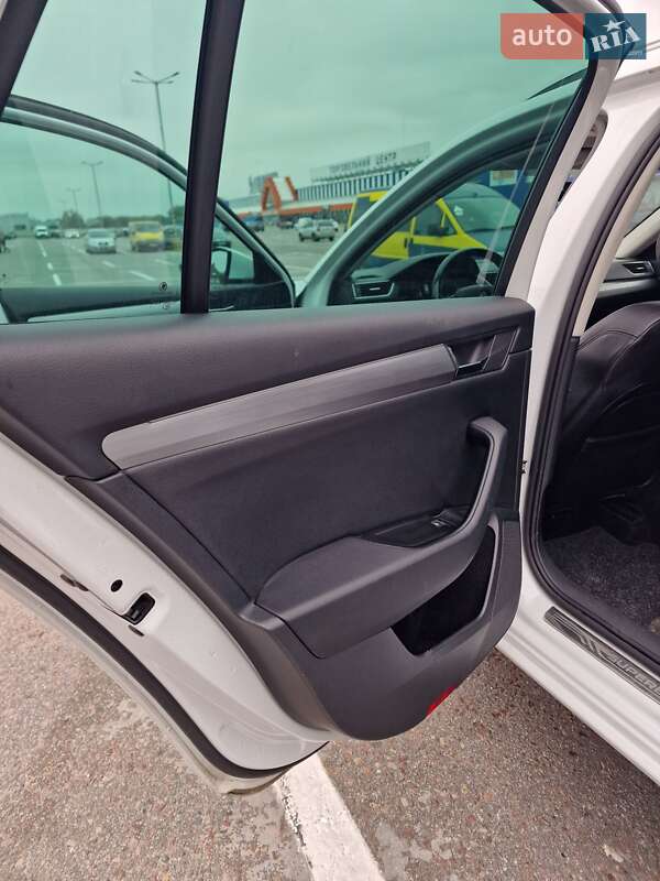 Универсал Skoda Superb 2017 в Львове фото 119 Универсал Skoda Superb 2017 в Львове