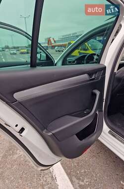 Универсал Skoda Superb 2017 в 