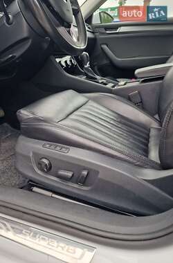 Универсал Skoda Superb 2017 в 