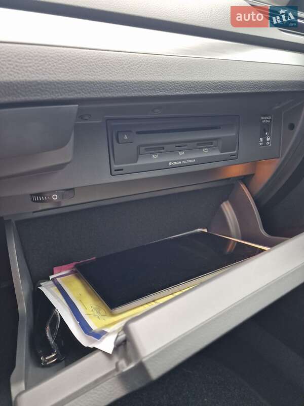 Универсал Skoda Superb 2017 в Львове фото 71 Универсал Skoda Superb 2017 в Львове