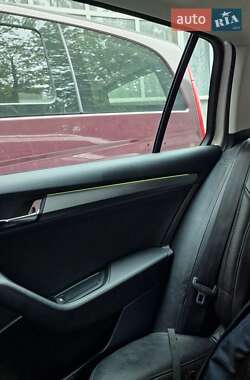 Универсал Skoda Superb 2017 в 