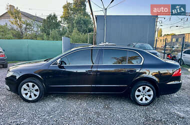 Лифтбек Skoda Superb 2009 в 